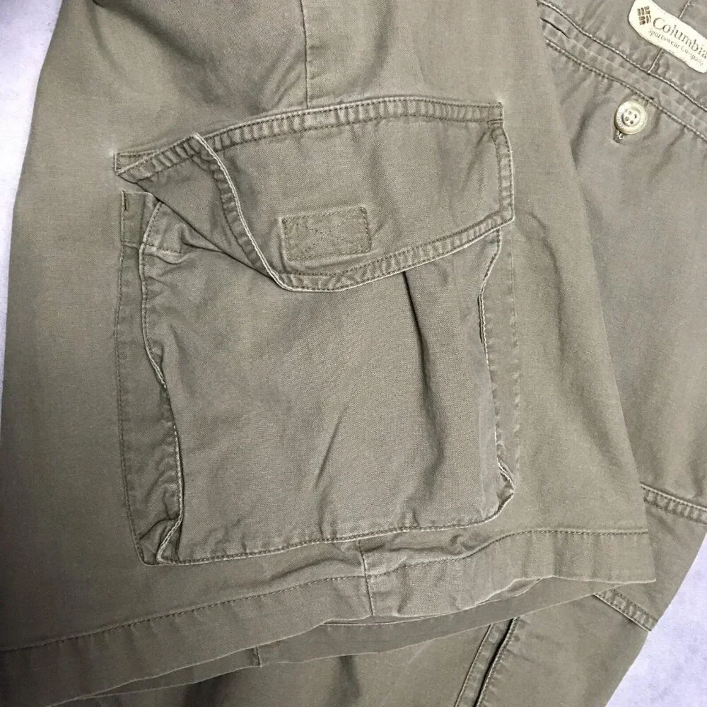 Columbia Mens Cargo Shorts size 34‎ Green Pleated Cotton Trail Summer